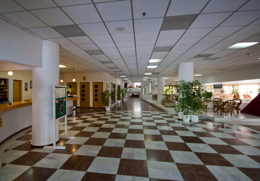 Tigaki Beach Hotel Exterior photo
