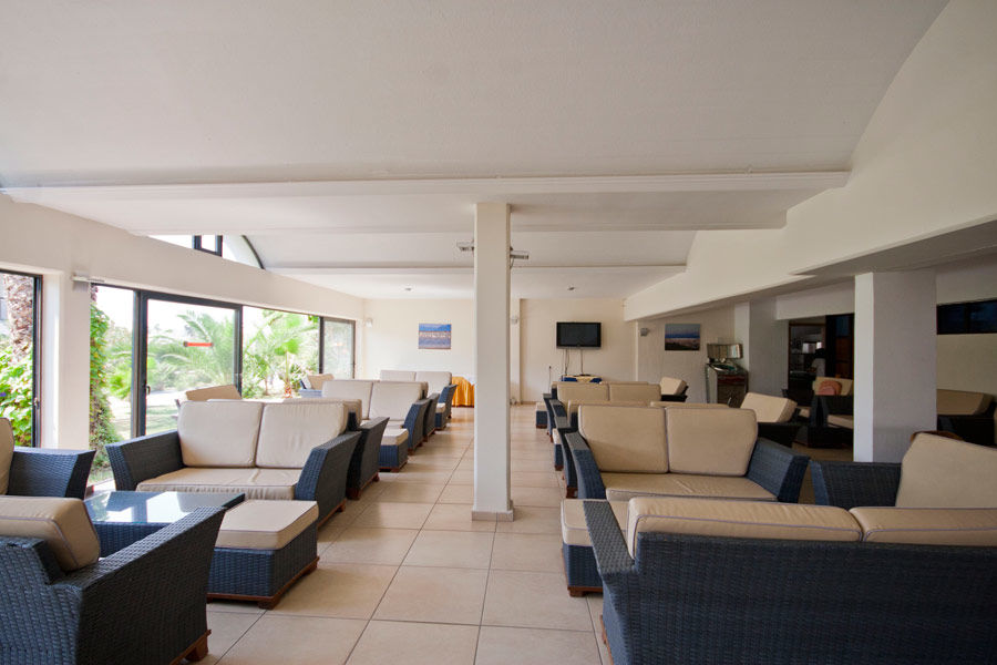 Tigaki Beach Hotel Exterior photo